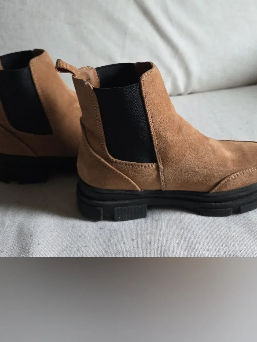 Old Navy classic tan